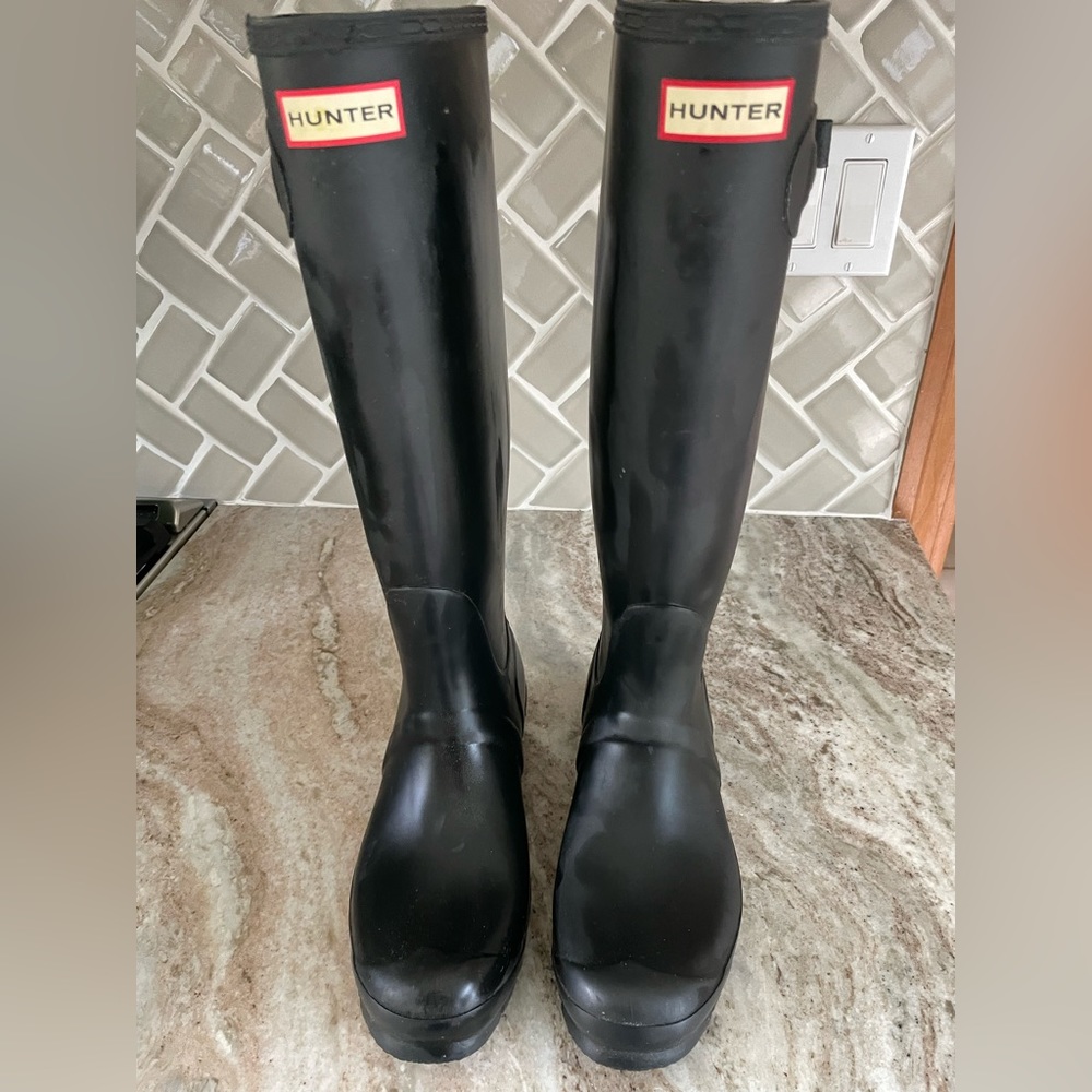 Hunter tall rain boots size 9 black